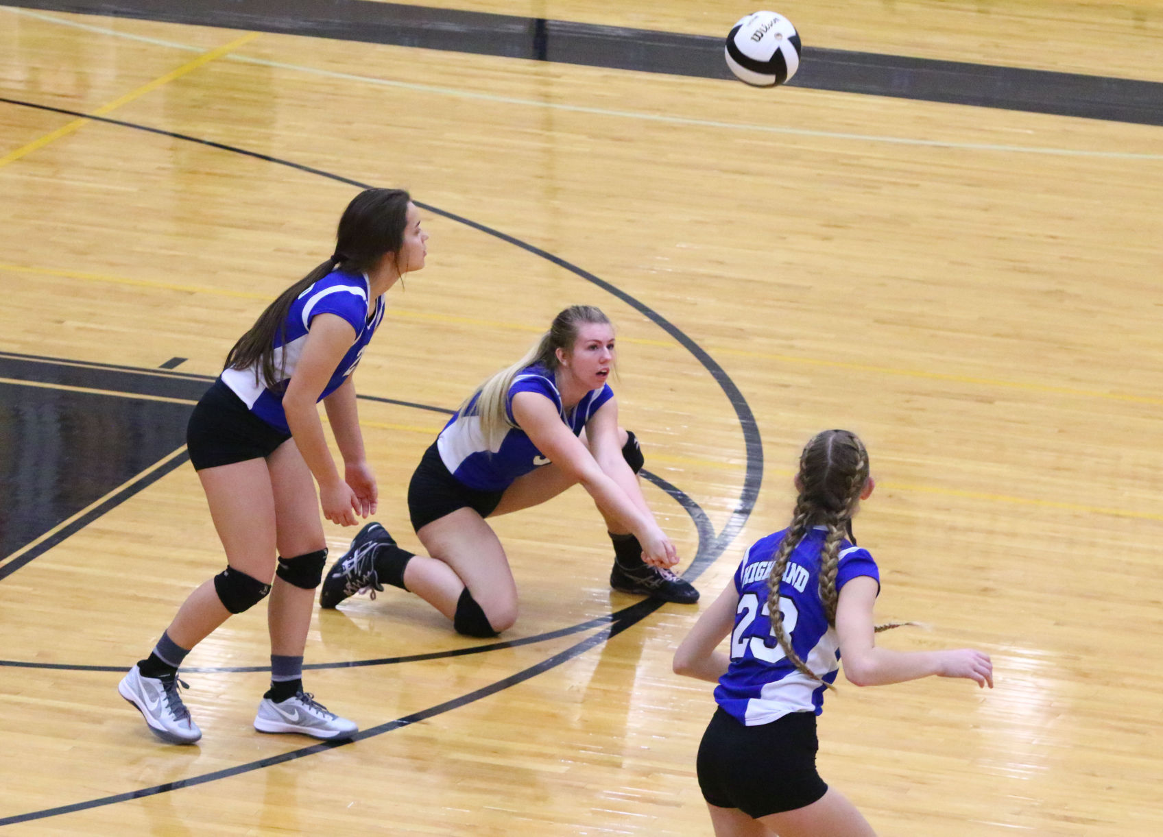 Gallery: Volleyball Sectional - East Chicago vs. Highland